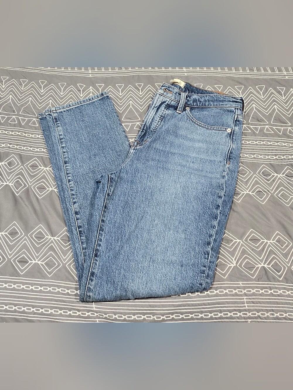 Madewell The Perfect Vintage High Waisted Straight Leg Jean Size 28T